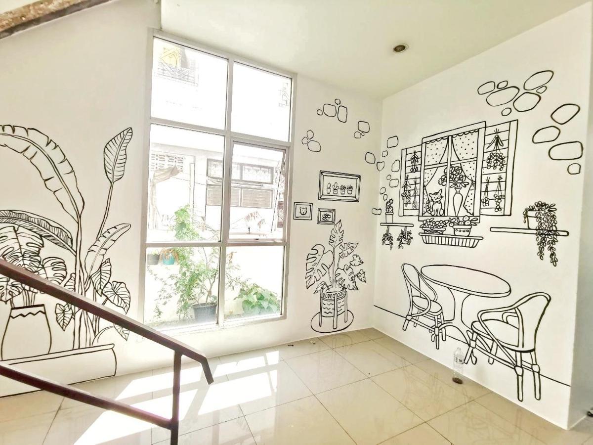 Roomquest Chiang Mai Tha Phae ภายนอก รูปภาพ
